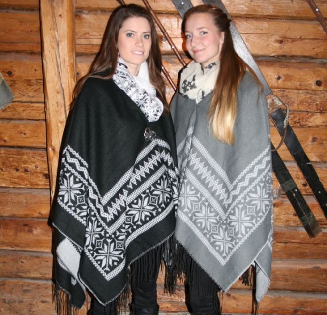 Main Image Poncho, Star pattern, grey