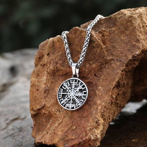 Hovedbilde Vikingsmykke, Vegviser, lite