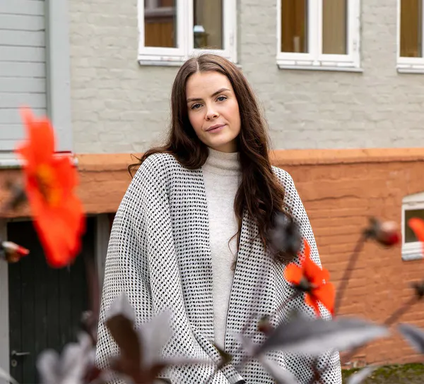 Hovedbilde Ullponcho, Islender, sort/hvit