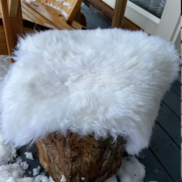 Main Image Hvitt sitteunderlag