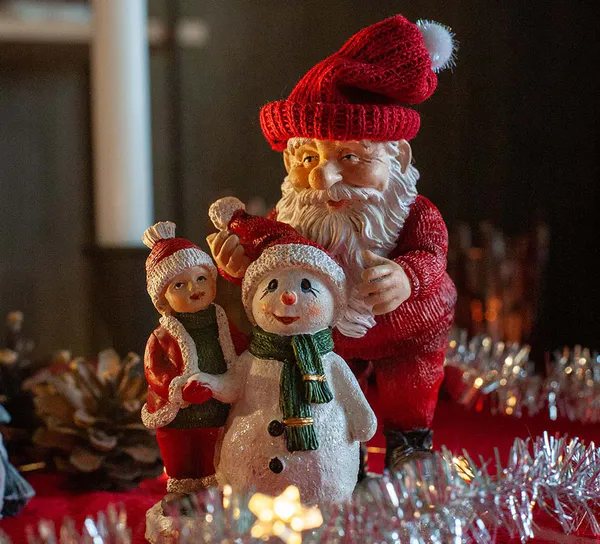 Main Image Santa, kid and snowman