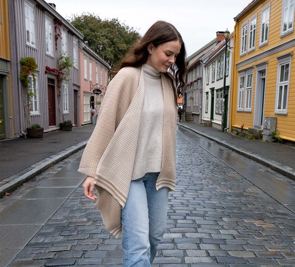 Main Image Poncho, Islender, sand/white