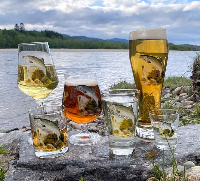 Main Image Whisky glass, salmon